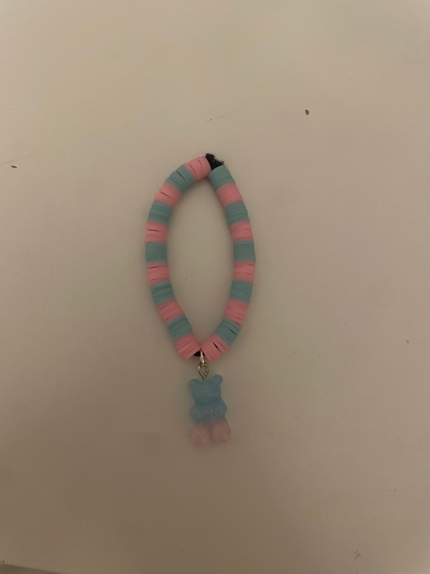 Kid friendly gummy bear bracelets